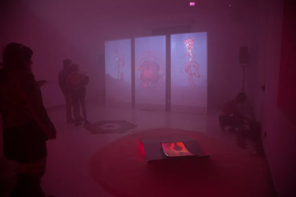 Casi 8.000 visitas respaldan ‘LUX’, la muestra inmersiva de luz, sonido y movimiento de La Térmica