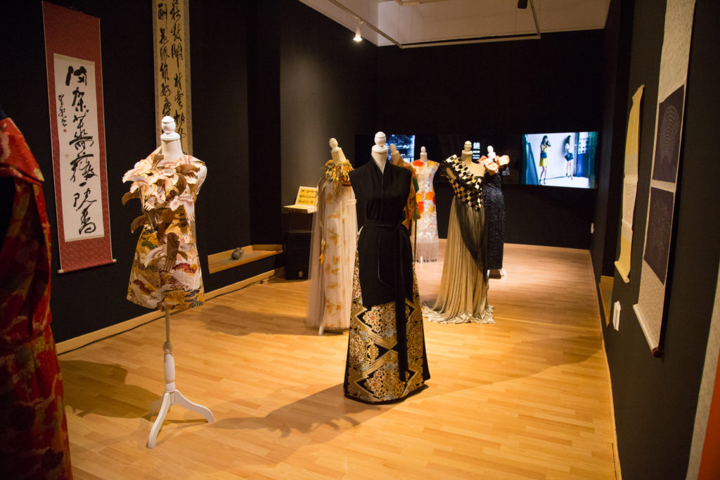 La Térmica acoge una exposición sobre cultura japonesa, talleres y demostraciones de caligrafía, cerámica y origami