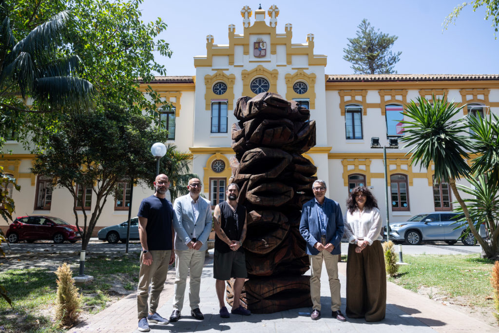La Térmica inaugura ‘Murmuración’, la gran apuesta expositiva de Ryan Schneider tras dos meses de residencia artística en Málaga